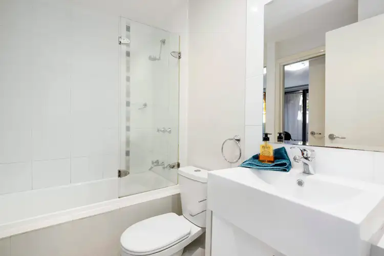 Sixth view of Homely apartment listing, 13/392-394 Nepean Highway, Frankston VIC 3199