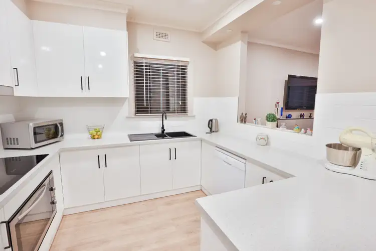 Fifth view of Homely house listing, 10 Rosemont Avenue, Mildura VIC 3500
