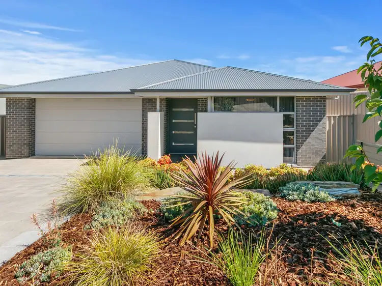 14 Queenscliff Drive, Seaford Rise SA 5169
