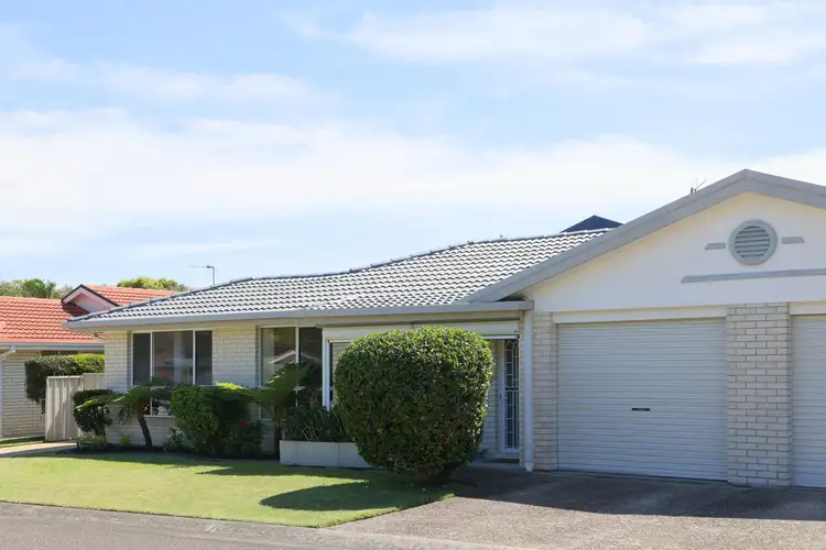 1/52 Boulder Bay Road, Fingal Bay NSW 2315