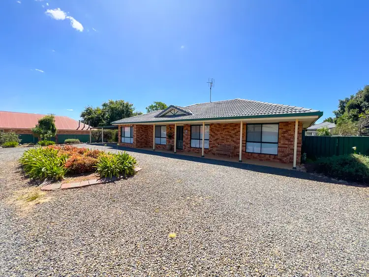 Sixth view of Homely house listing, 10 Hazelbank Avenue, Parkes NSW 2870