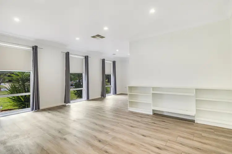Fourth view of Homely house listing, 8 Cooinbil Crescent, Kooringal NSW 2650