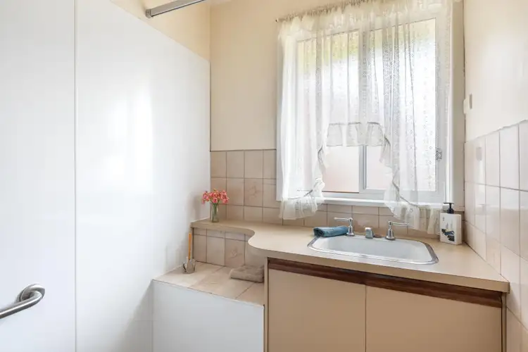 Sixth view of Homely house listing, 2 Osway Street, Broadmeadows VIC 3047