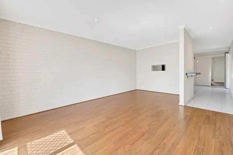 Sixth view of Homely house listing, 2/253 Greaves Street North, Werribee VIC 3030