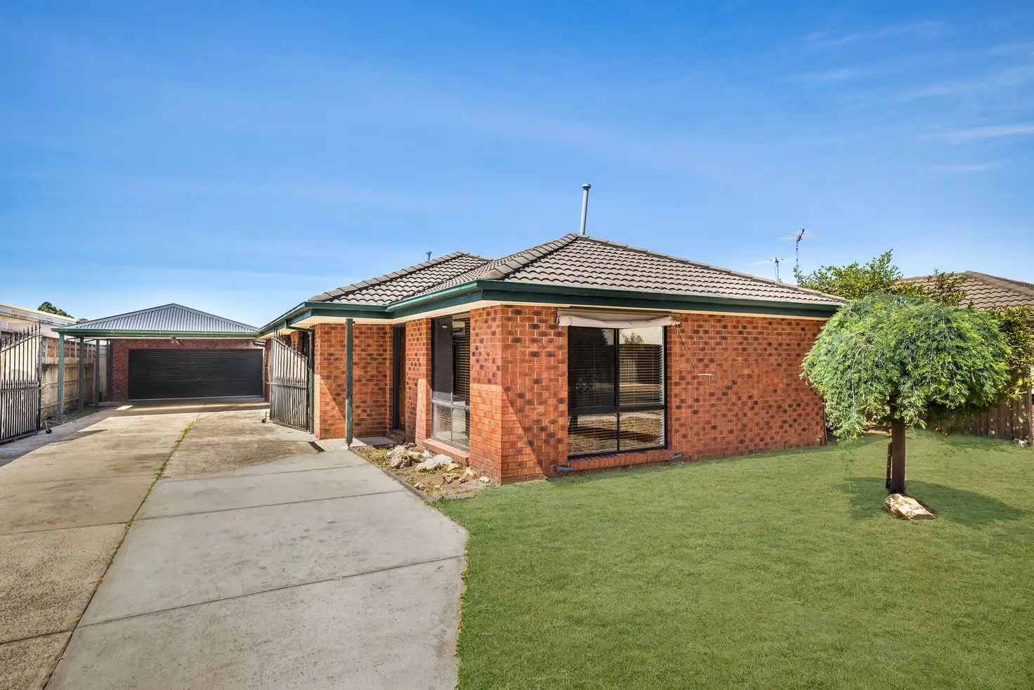 Main view of Homely house listing, 52 Dunbarton Drive, Pakenham VIC 3810