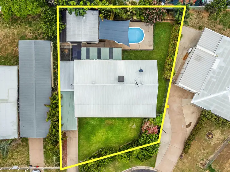Second view of Homely house listing, 5 Reo Place, Emerald QLD 4720