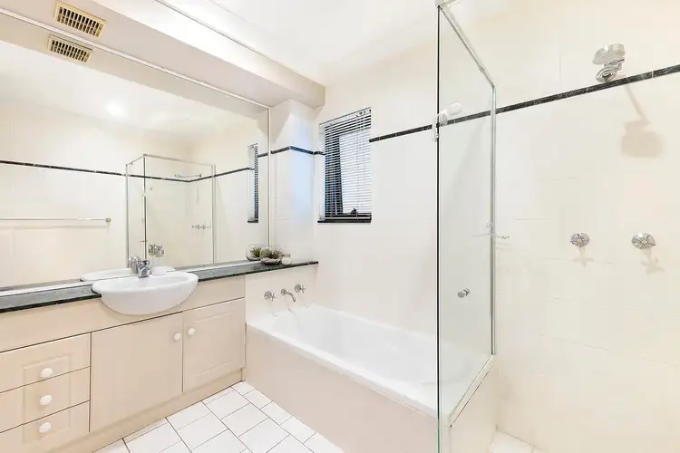 Fifth view of Homely unit listing, 4/5-17 Pacific Highway, Roseville NSW 2069
