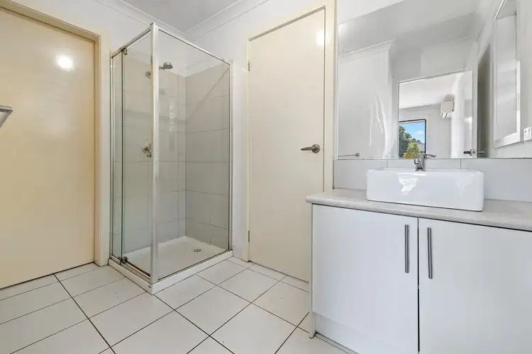 Sixth view of Homely house listing, 3 Iluka Drive, Werribee VIC 3030
