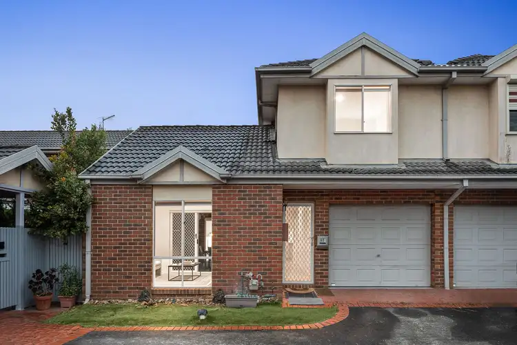 6/3 McKelvie Court, Glen Waverley VIC 3150