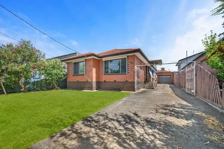 3 Banbury Road, Reservoir VIC 3073
