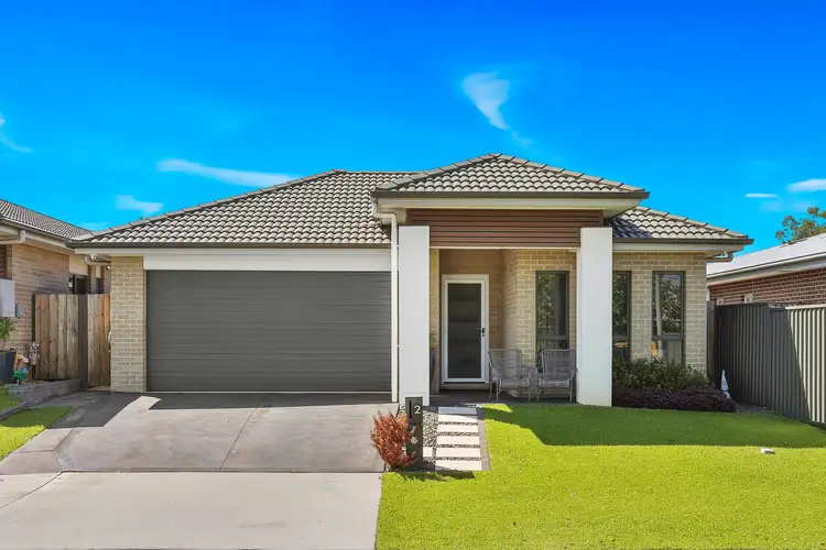 2 Reynolds Street, Spring Farm NSW 2570