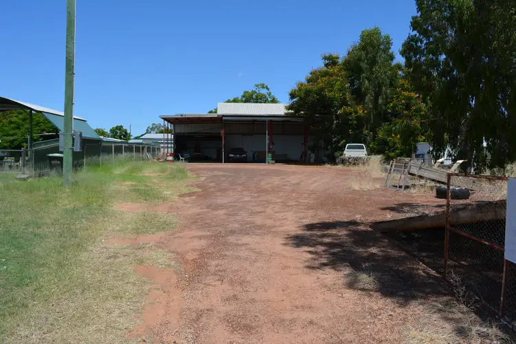 123 Fir Street, Barcaldine QLD 4725