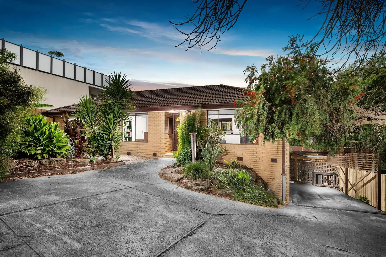 Main view of Homely house listing, 2/14 Hyde Street, Diamond Creek VIC 3089
