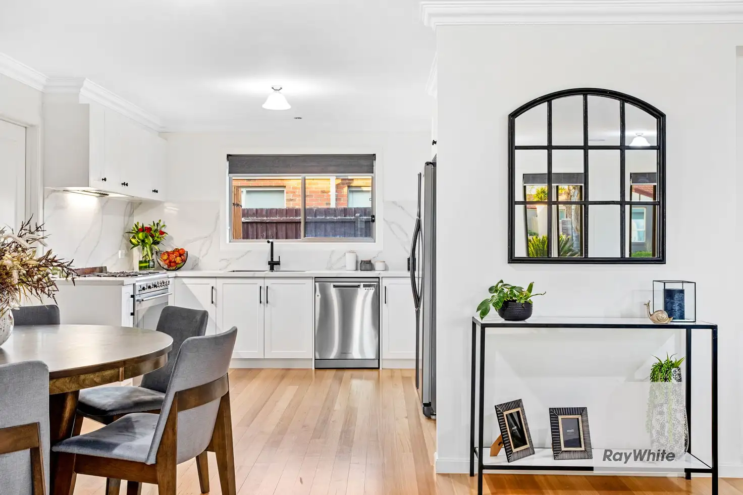 Main view of Homely house listing, 2/7 Westminster Avenue, Hillside VIC 3037