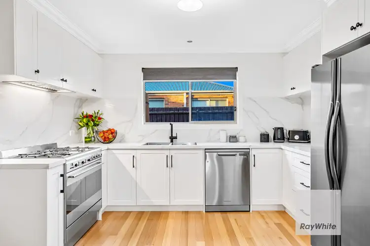 Fourth view of Homely house listing, 2/7 Westminster Avenue, Hillside VIC 3037