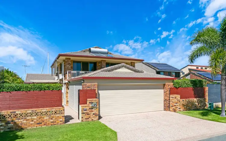42 Southern Cross Drive, Newport QLD 4020