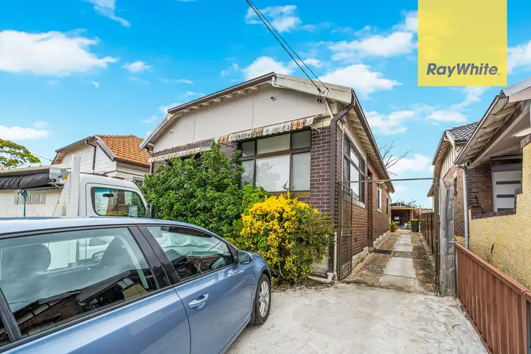 17 Quigg Street North, Lakemba NSW 2195