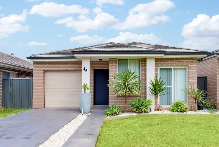46 Matthew Bell Way, Jordan Springs NSW 2747