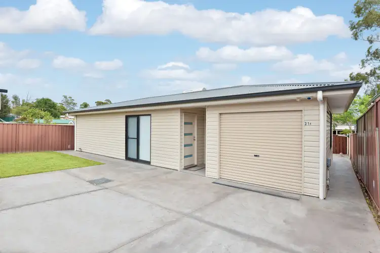 31 & 31a Windermere Avenue, Cambridge Park NSW 2747