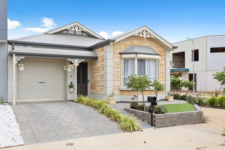 2 Beatrice Walk, Mansfield Park SA 5012