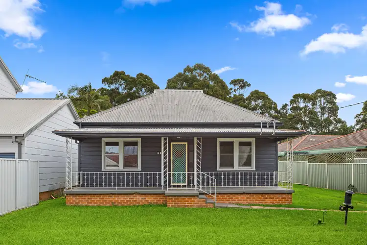 2 Jobson Avenue, Mount Ousley NSW 2519