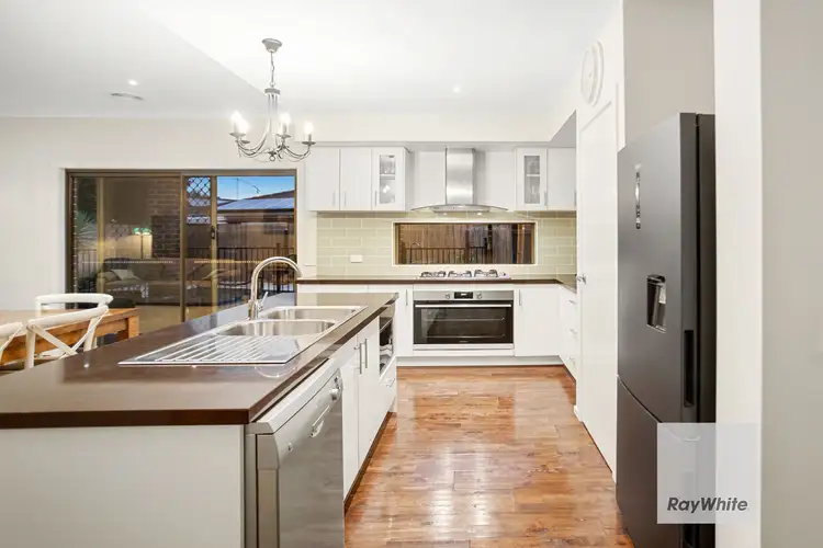 Fifth view of Homely house listing, 7 Hobart Way, Taylors Hill VIC 3037