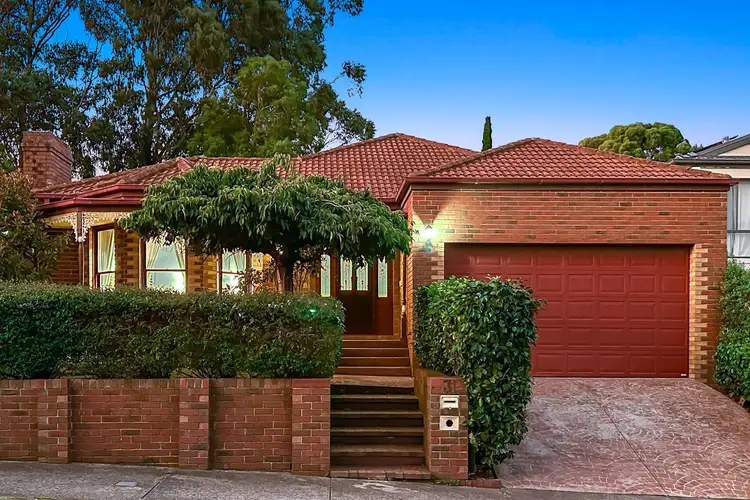 31 Prestbury Drive, Vermont South VIC 3133