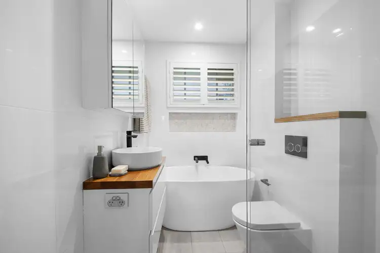 Sixth view of Homely apartment listing, 6/40 Burchmore Road, Manly Vale NSW 2093