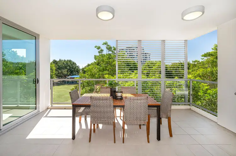 2307/118 Parkside Circuit, Hamilton QLD 4007