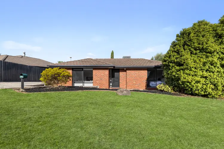 4 Manna Court, Meadow Heights VIC 3048