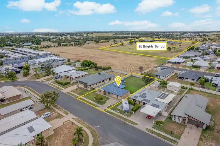 Second view of Homely house listing, 31 Mayfair Drive, Emerald QLD 4720