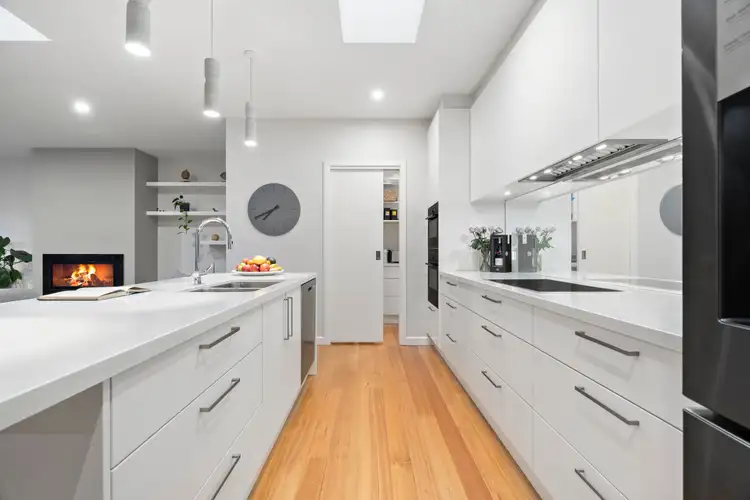 Fourth view of Homely house listing, 1 Howson Court, Mont Albert VIC 3127