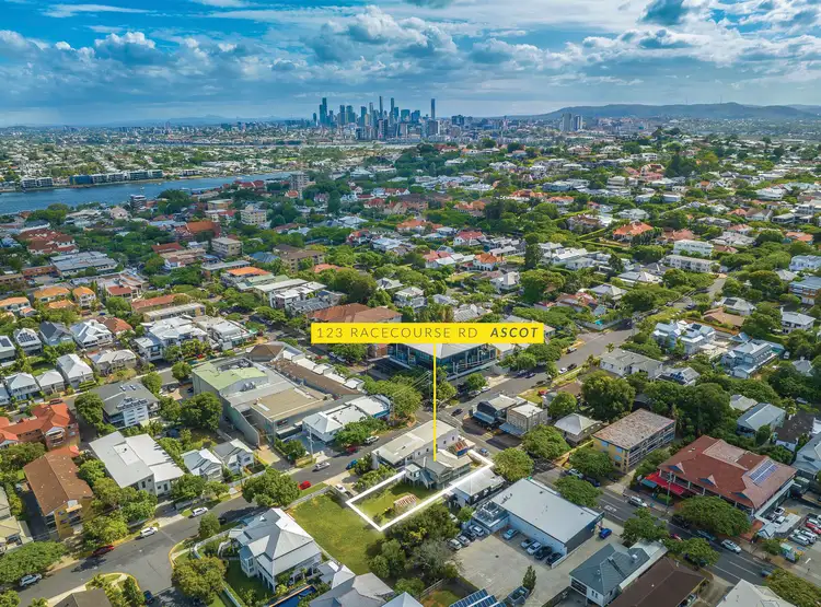 123 Racecourse Road, Ascot QLD 4007