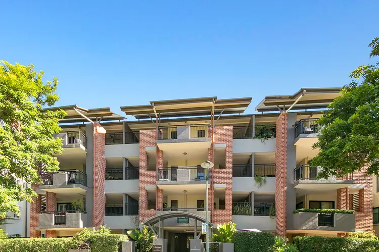 8/9 Newstead Avenue, Newstead QLD 4006