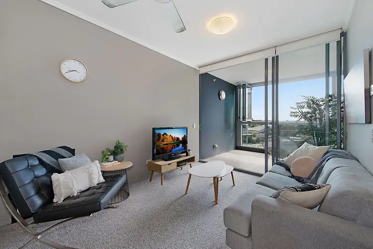 Second view of Homely apartment listing, 30305/2 Harbour Road, Hamilton QLD 4007