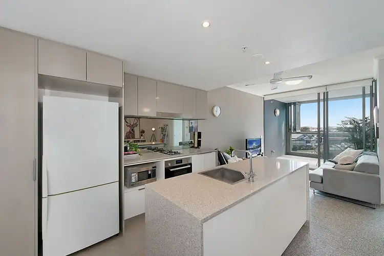Fourth view of Homely apartment listing, 30305/2 Harbour Road, Hamilton QLD 4007