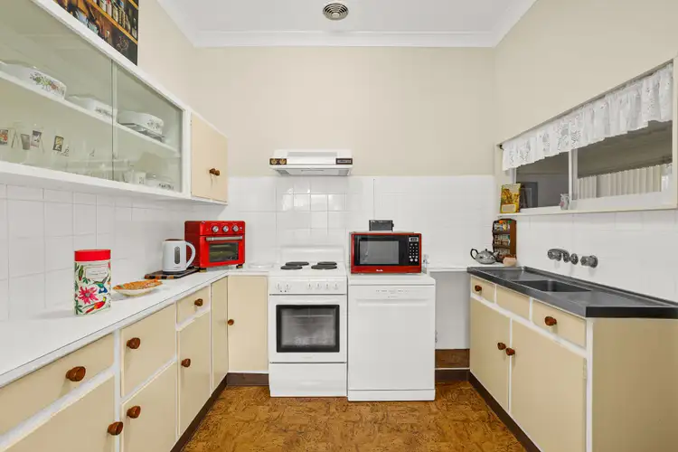 Sixth view of Homely house listing, 8 Tallegalla Street, Unanderra NSW 2526