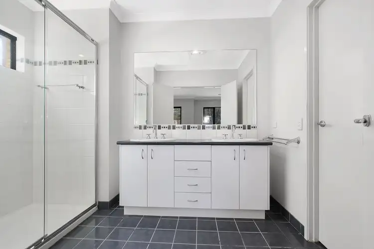 Fifth view of Homely house listing, 7 Jacks Place, Wodonga VIC 3690