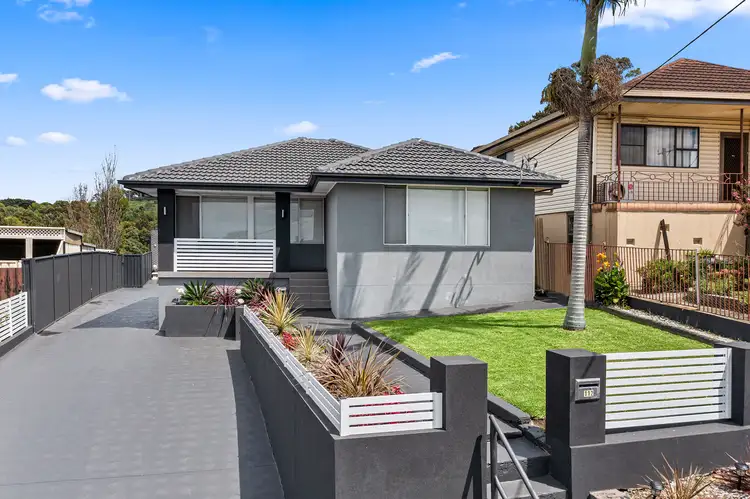 2/112 Lake Avenue, Cringila NSW 2502