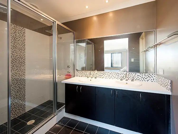 Fifth view of Homely house listing, 10 Harperia Way, Baldivis WA 6171