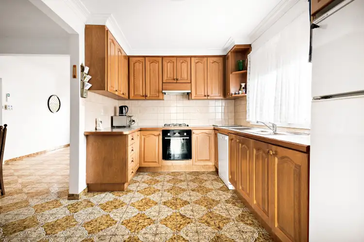 Sixth view of Homely house listing, 4 Irvin Court, Fawkner VIC 3060
