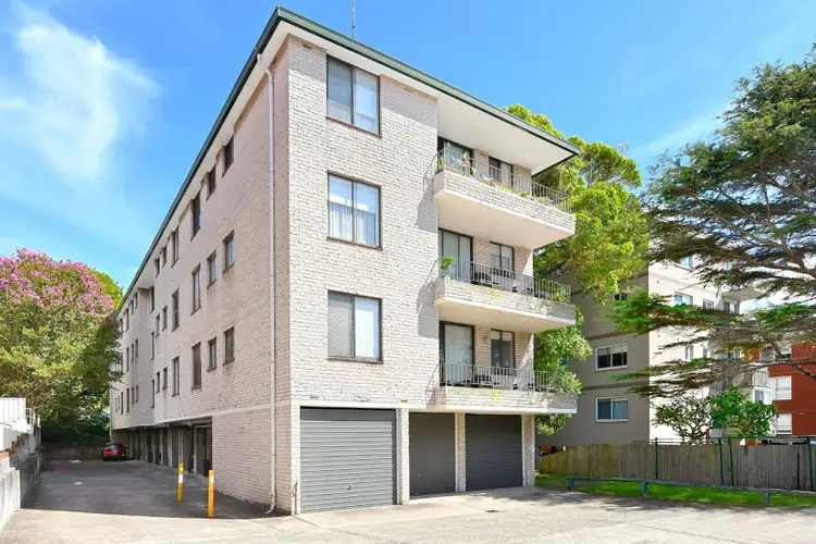 Fifth view of Homely apartment listing, 3/19 Byron Street, Coogee NSW 2034