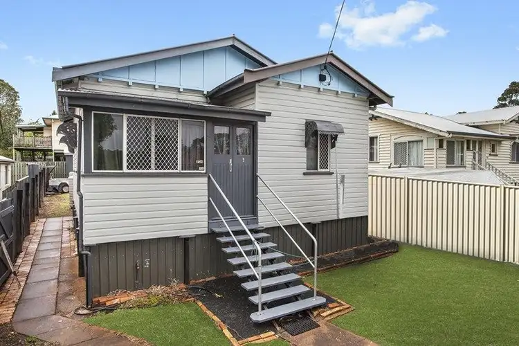 704 Ruthven Street, South Toowoomba QLD 4350
