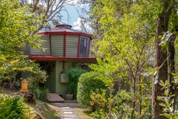 16 Fairy Dell Road, Mount Victoria NSW 2786
