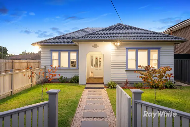 1/4 Richardson Street, Hughesdale VIC 3166