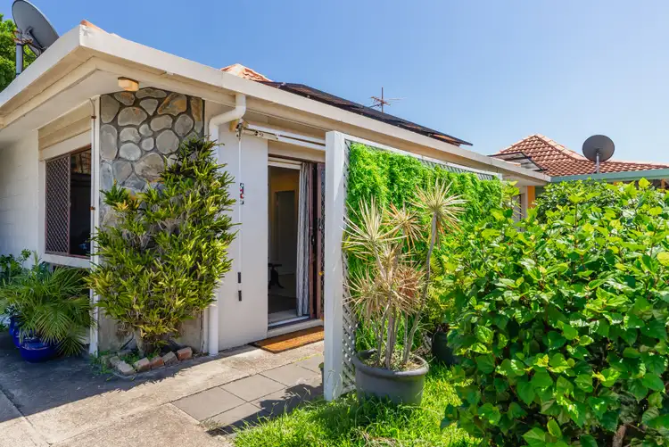 2/66-68 Broadsea Avenue, Maroochydore QLD 4558