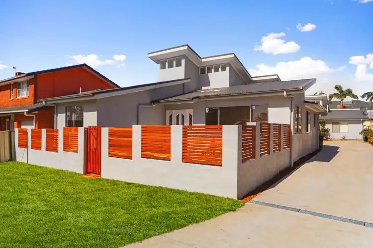 70 Manuka Parade