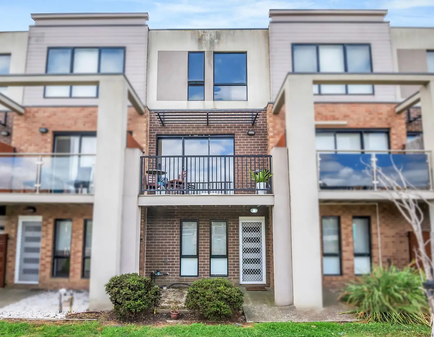 Main view of Homely house listing, 24/8 Moresby Court, Craigieburn VIC 3064