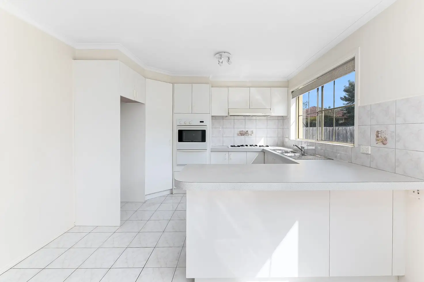 Main view of Homely unit listing, 2/1 Daniher Close, Berwick VIC 3806