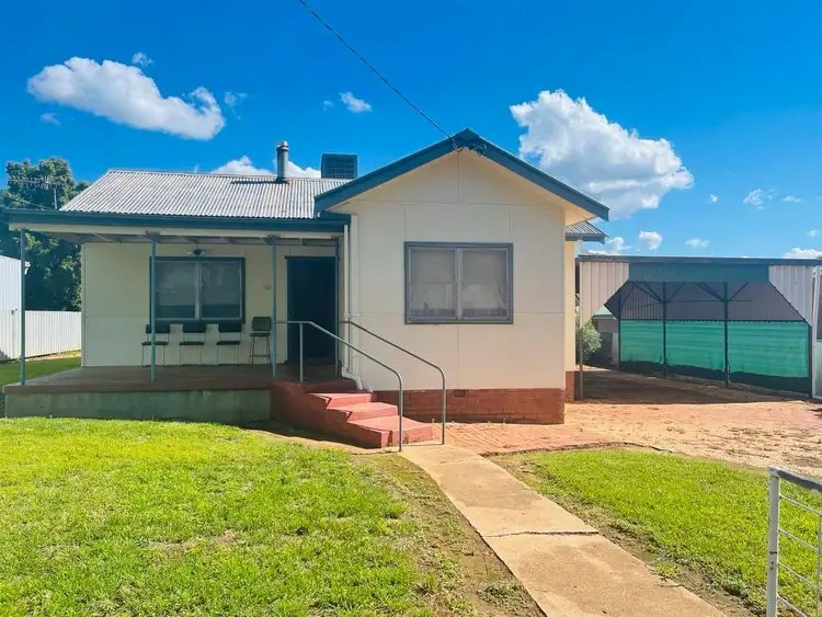 14 Brady Street, Condobolin NSW 2877